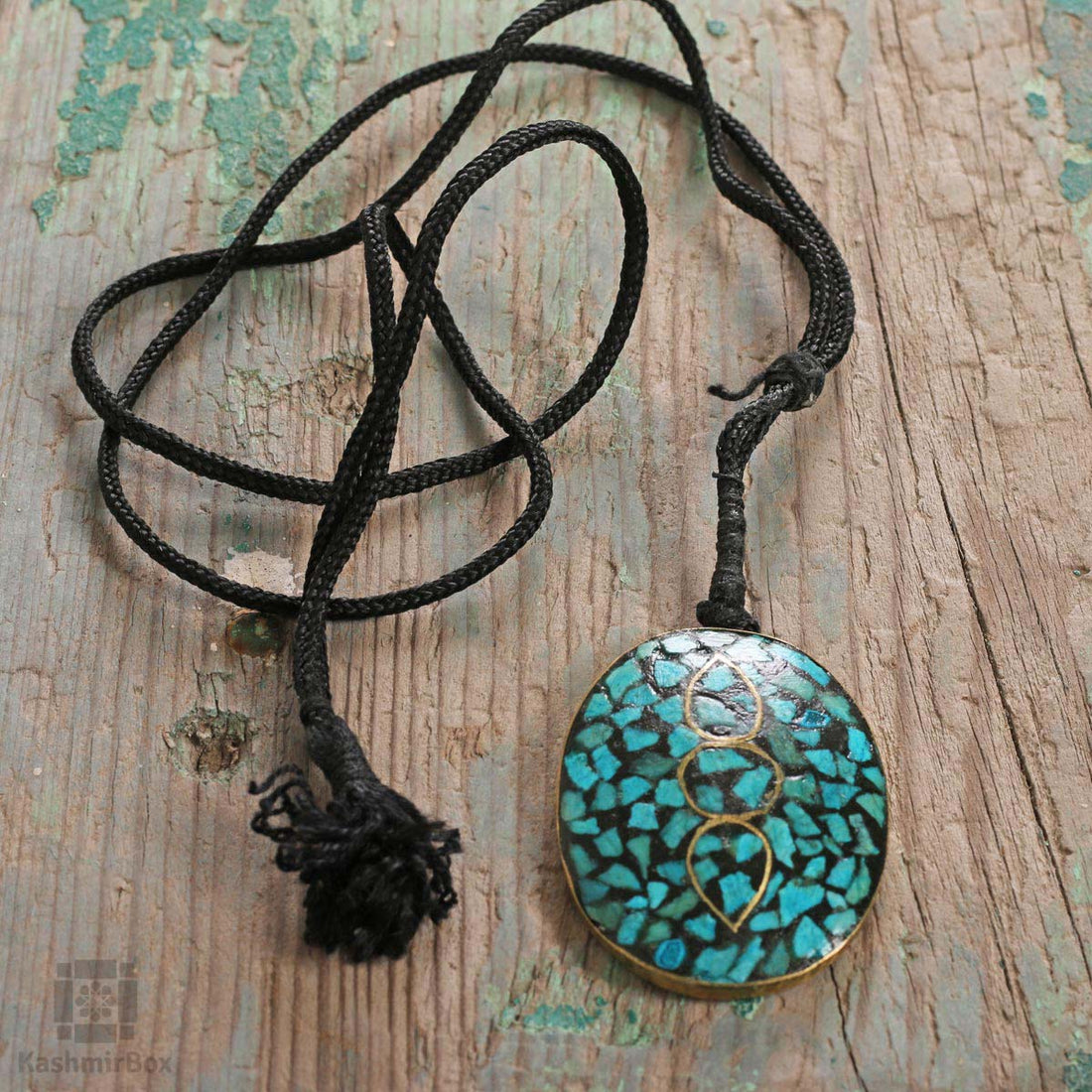 Rounded Ferozi Handmade Necklace - KashmirBox.com