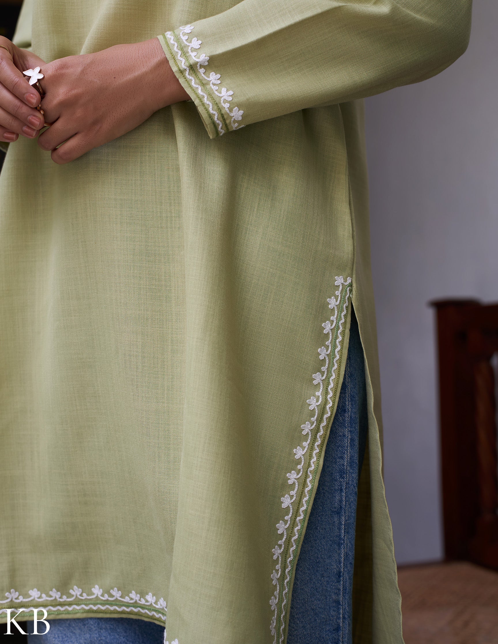 Nigeen Kashmiri Aari Light Green Kurti