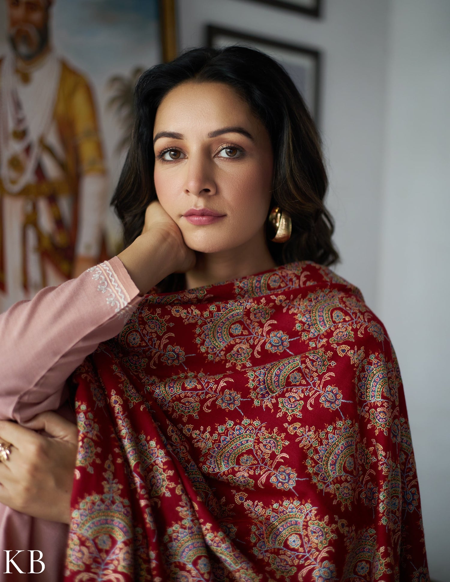 Red Handwoven Sozni Floral Embroidered Jamawar Pashmina Shawl