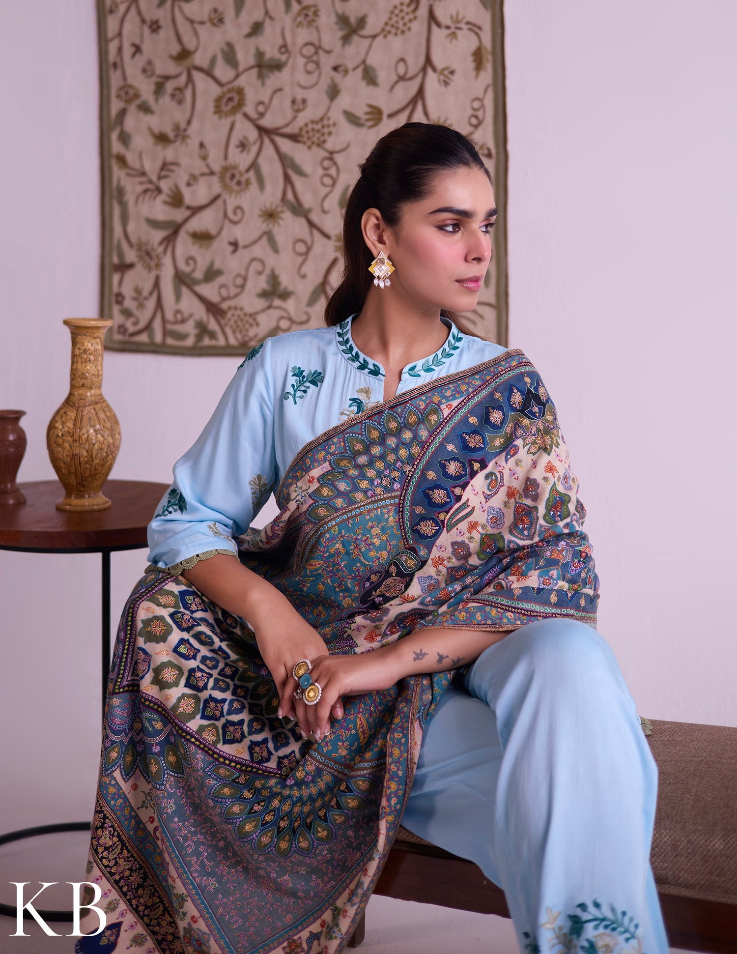 Kashmiri Handwoven Pashmina Jamawar Sozni Shawl – Natural Base with Multicoloured Embroidery | Handwoven Heritage