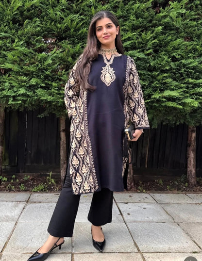 Kashmiri Light Brown Aari Embroidered Woollen Phiran – Black | Timeless Winter Wear