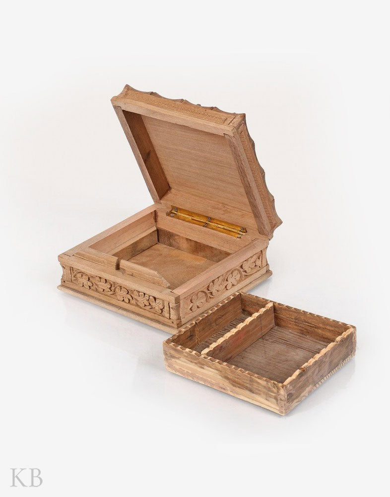 Walnut Wood Grapevine Carved Box - Kashmir Box