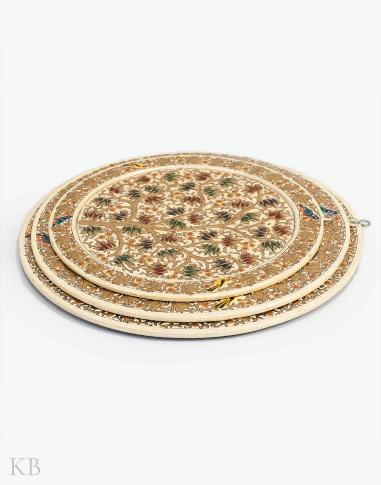 Cream White Chinar Handmade Paper Mache Wall Plates (Set of 3) - Kashmir Box